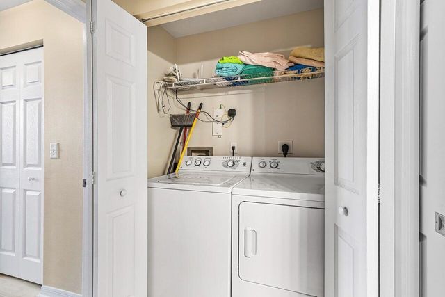 616 Clearwater Park Road 1206, West Palm Beach, FL 33401