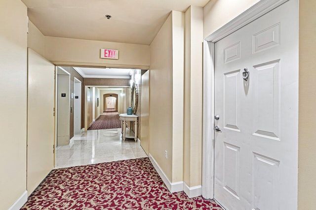 616 Clearwater Park Road 1206, West Palm Beach, FL 33401