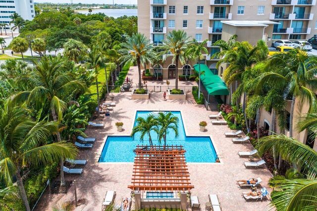 616 Clearwater Park Road 1206, West Palm Beach, FL 33401