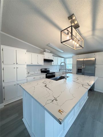 5698 County Road 2752, Farmersville, TX 75442