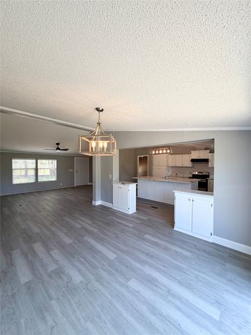 5698 County Road 2752, Farmersville, TX 75442