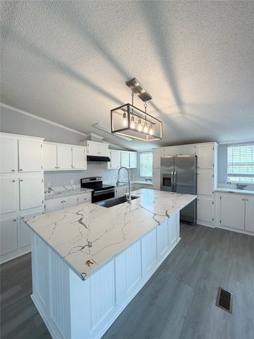 5698 County Road 2752, Farmersville, TX 75442
