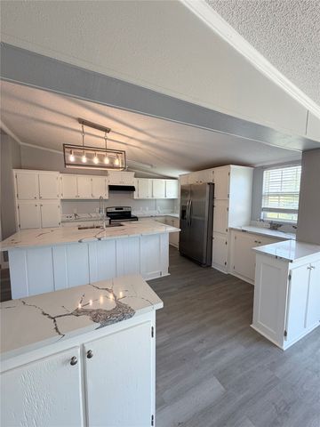 5698 County Road 2752, Farmersville, TX 75442