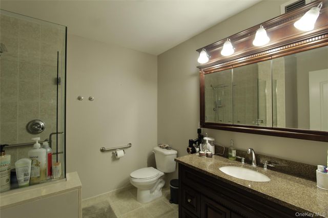 50 Merrick Avenue 118, East Meadow, NY 11554