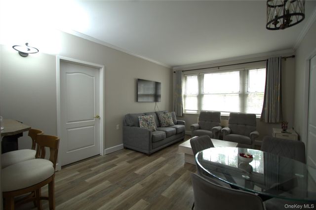 50 Merrick Avenue 118, East Meadow, NY 11554