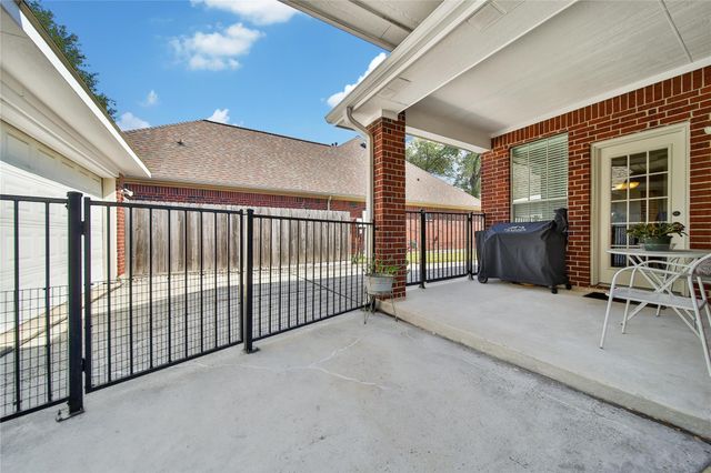 3622 Chessnut Glen Drive, Spring, TX 77388