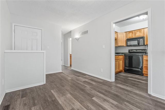 1802 E 97th Street A, Kansas City, MO 64131