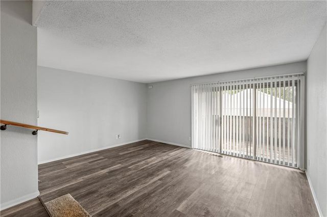 1802 E 97th Street A, Kansas City, MO 64131