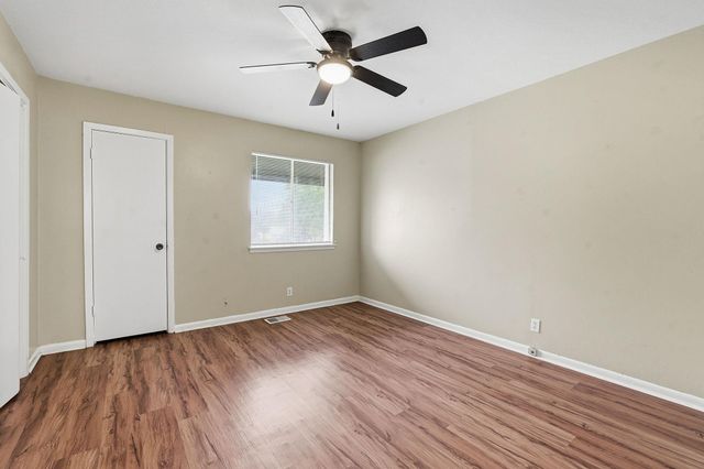 8809 Dawnridge CIR 102, Austin, TX 78757