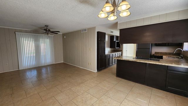 106 E Duke Drive, Tempe, AZ 85283
