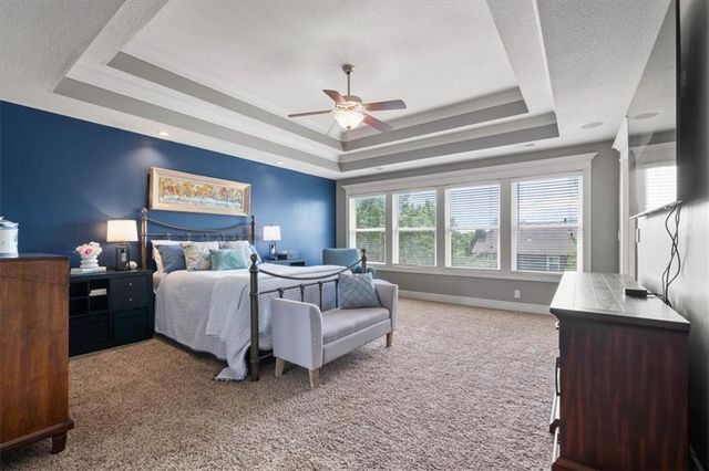 20811 W 100th Street, Lenexa, KS 66220
