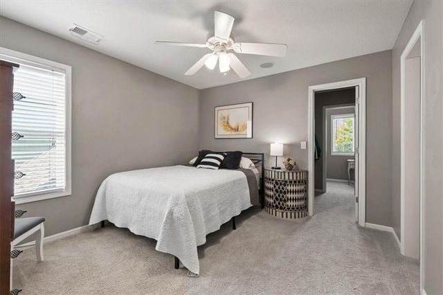 20811 W 100th Street, Lenexa, KS 66220