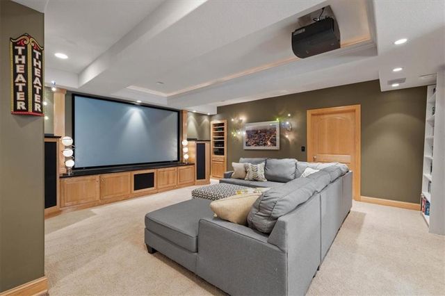 20811 W 100th Street, Lenexa, KS 66220