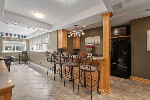 20811 W 100th Street, Lenexa, KS 66220