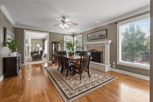 20811 W 100th Street, Lenexa, KS 66220