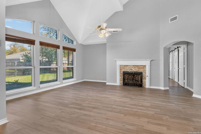 7601 Linkview St, San Antonio, TX 78240
