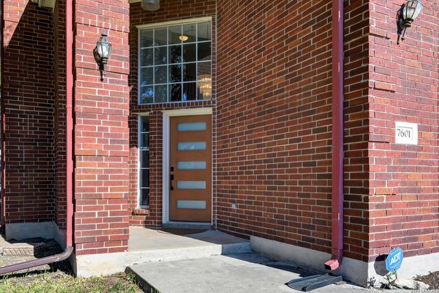 7601 Linkview St, San Antonio, TX 78240