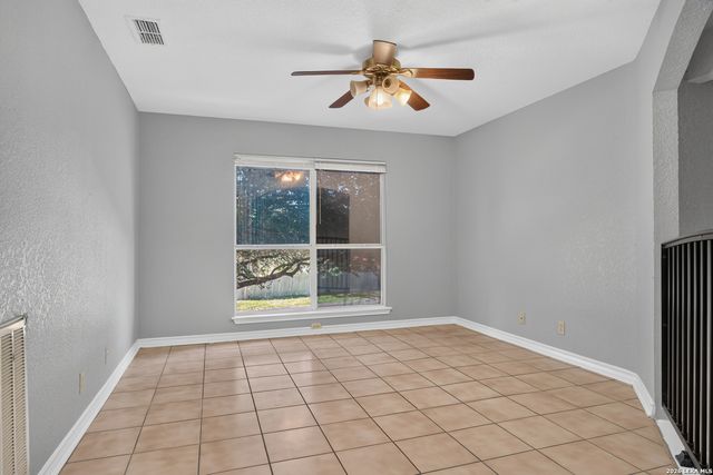 7601 Linkview St, San Antonio, TX 78240