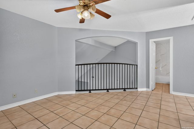 7601 Linkview St, San Antonio, TX 78240