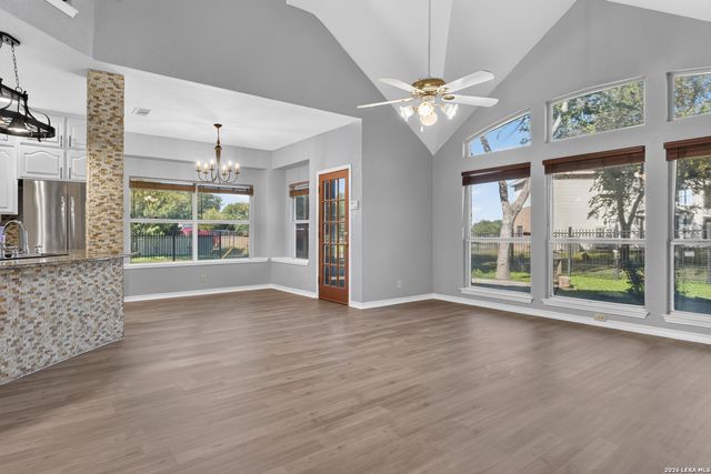 7601 Linkview St, San Antonio, TX 78240