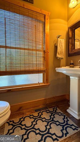 476 Starlight Drive, Sautee Nacoochee, GA 30571