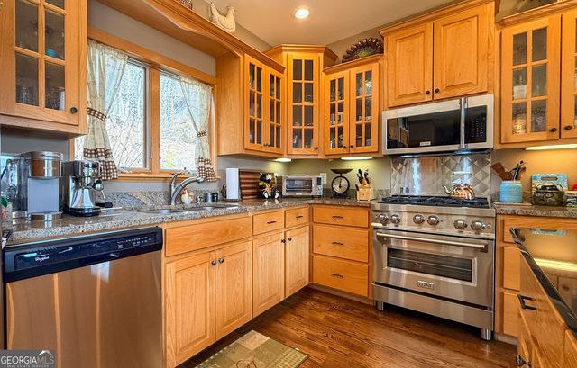 476 Starlight Drive, Sautee Nacoochee, GA 30571