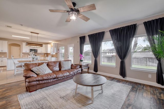 4519 Heritage Well LN, Round Rock, TX 78665