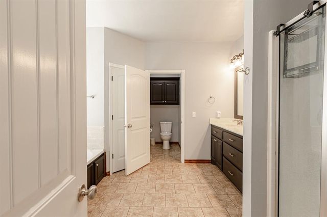 2318 Tailwind Drive, Purcell, OK 73080