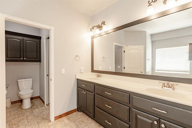2318 Tailwind Drive, Purcell, OK 73080