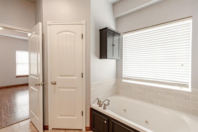 2318 Tailwind Drive, Purcell, OK 73080