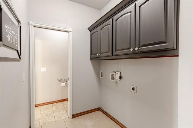 2318 Tailwind Drive, Purcell, OK 73080