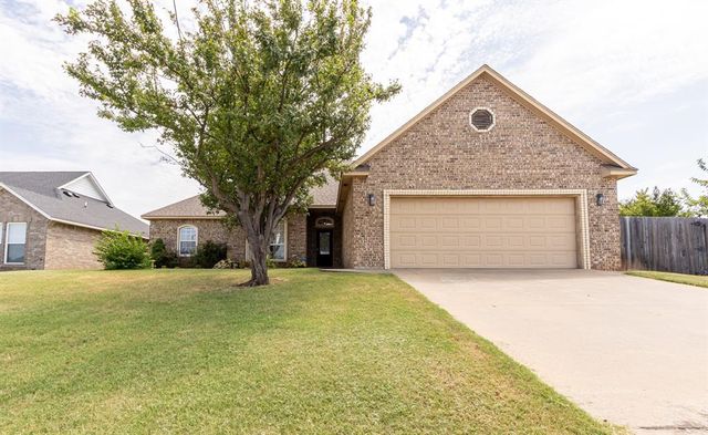 2318 Tailwind Drive, Purcell, OK 73080