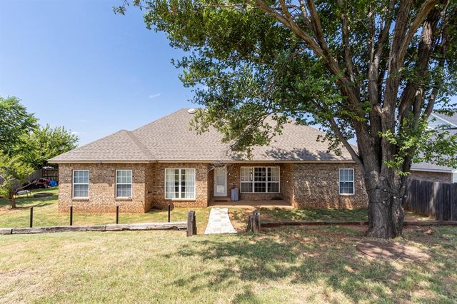 2318 Tailwind Drive, Purcell, OK 73080