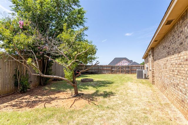 2318 Tailwind Drive, Purcell, OK 73080