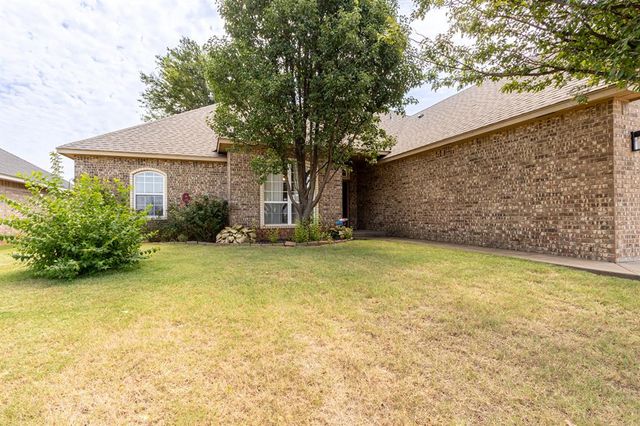 2318 Tailwind Drive, Purcell, OK 73080