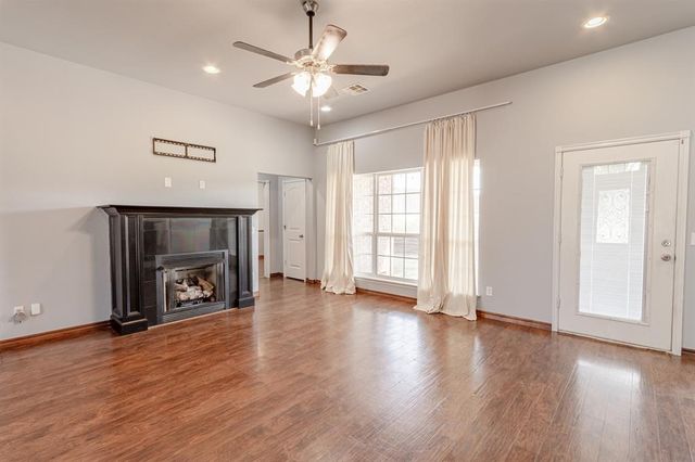 2318 Tailwind Drive, Purcell, OK 73080