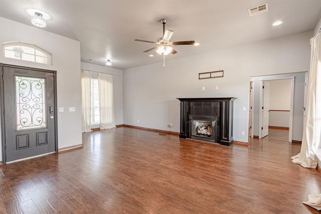 2318 Tailwind Drive, Purcell, OK 73080