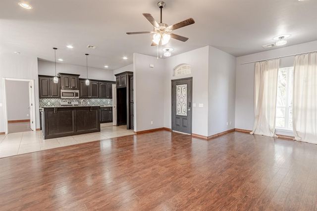 2318 Tailwind Drive, Purcell, OK 73080
