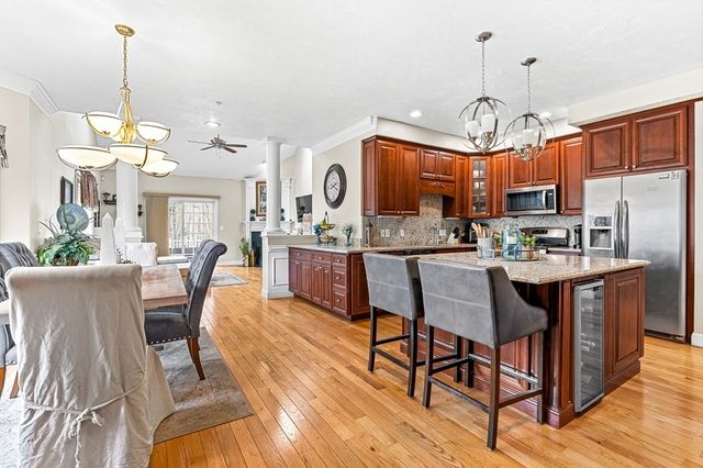 10 White Cedar Drive 10, Middleton, MA 01949