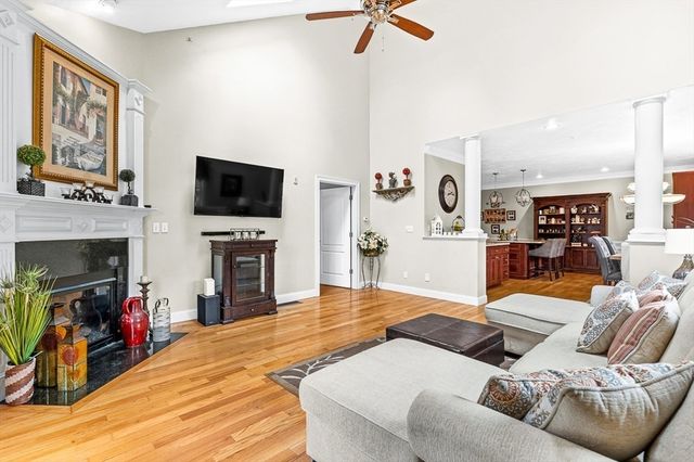 10 White Cedar Drive 10, Middleton, MA 01949