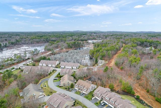 10 White Cedar Drive 10, Middleton, MA 01949