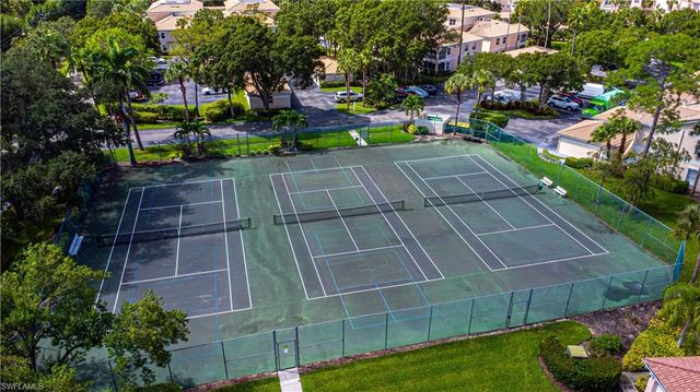 992 Woodshire LN D103, Naples, FL 34105