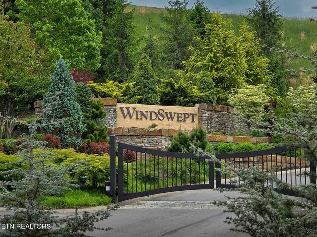 2262 Ridgeline Court, Morristown, TN 37814