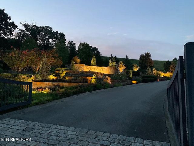 2262 Ridgeline Court, Morristown, TN 37814