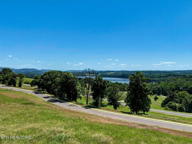 2262 Ridgeline Court, Morristown, TN 37814