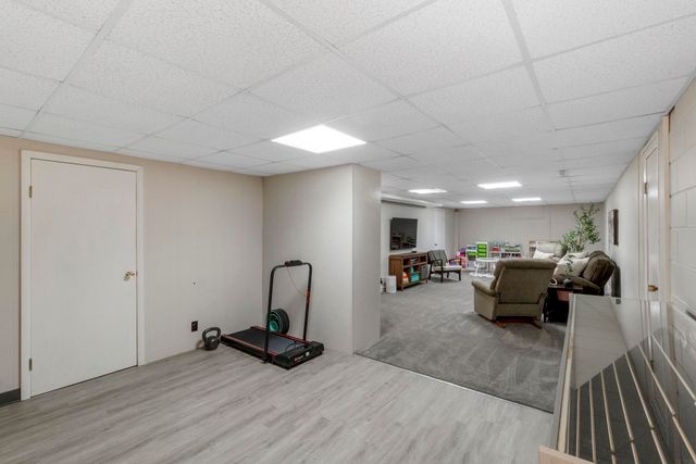 125 Oregon Road, Cedar Falls, IA 50613