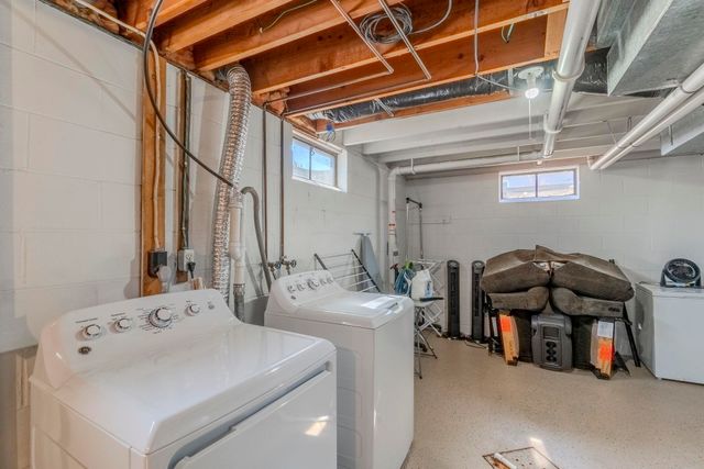 125 Oregon Road, Cedar Falls, IA 50613