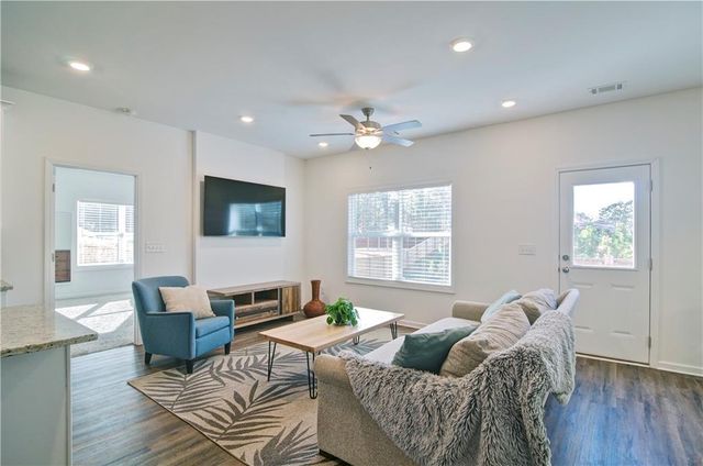 4630 Hemlock SW Drive, Austell, GA 30106