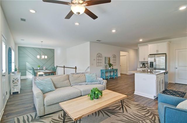 4630 Hemlock SW Drive, Austell, GA 30106