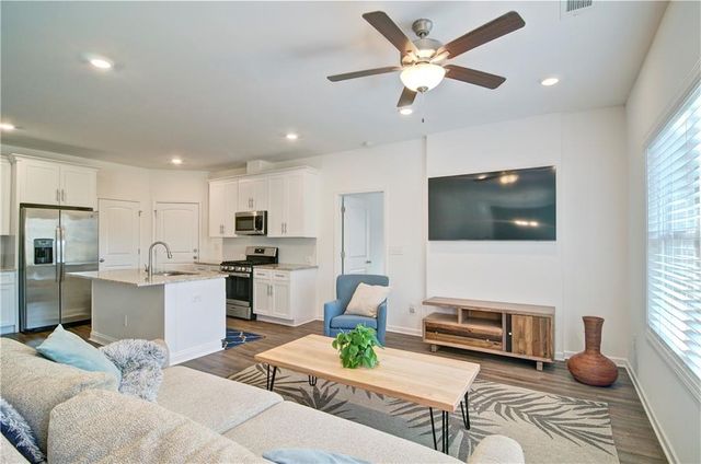 4630 Hemlock SW Drive, Austell, GA 30106